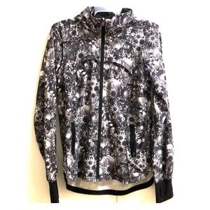 Lululemon lightweight jacket